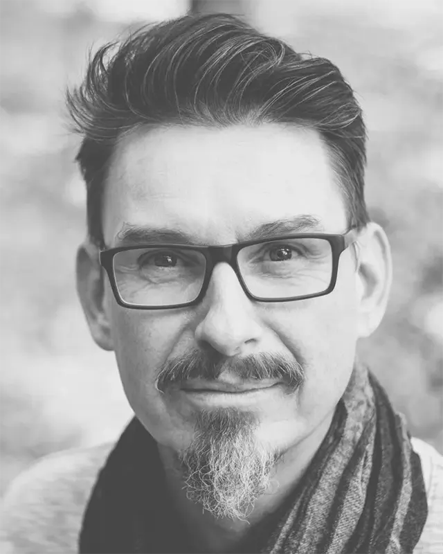 Micha-Madhava-Teacher of the learning love institute Portraitfoto