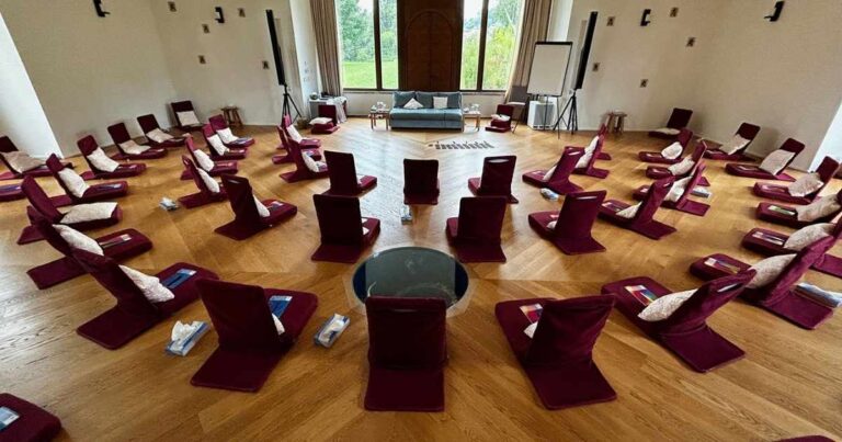 Seminarraum mit Sitzgelegenheiten