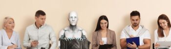 menschen im Wartezimmer mit einem humanoiden Robotor